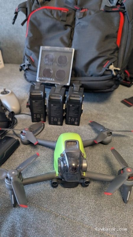 DJI FPV Combo Fly More – Goggles V2, 3 batérie